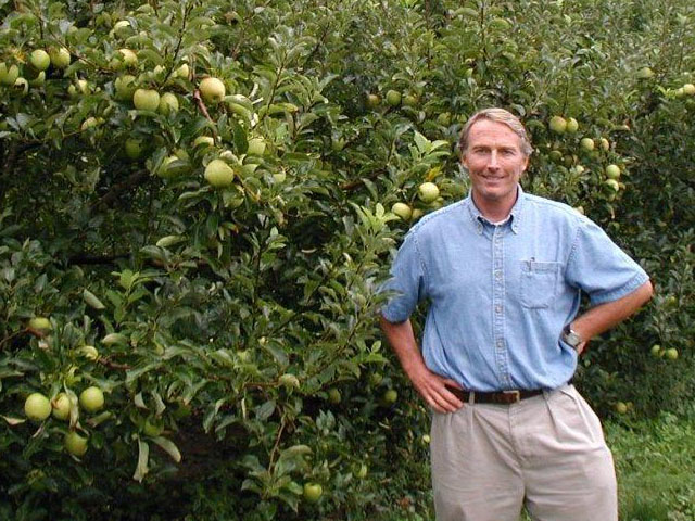 Phil Glaize grows apples on about 650 acres in Virginia and has been vocal in calling for immigration reform. (Photo courtesy of the U.S. Apple Association)